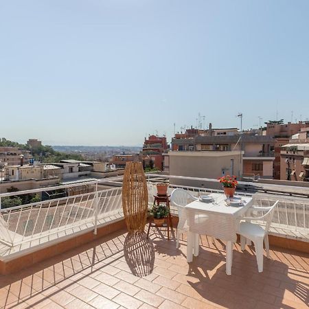 Apartmán Iflat Shiny Penthouse In Balduina Řím Exteriér fotografie
