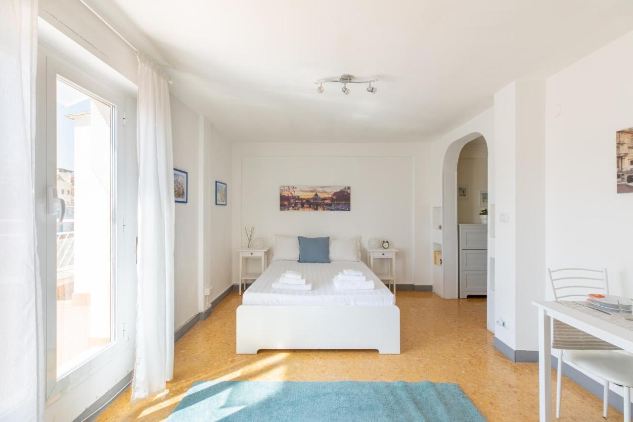 Apartmán Iflat Shiny Penthouse In Balduina Řím Exteriér fotografie